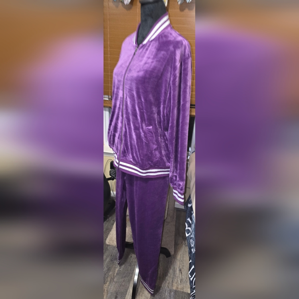 1x Kate And Mallory Purple Velour Tracksuit NWOT (F) - Picture 2 of 11